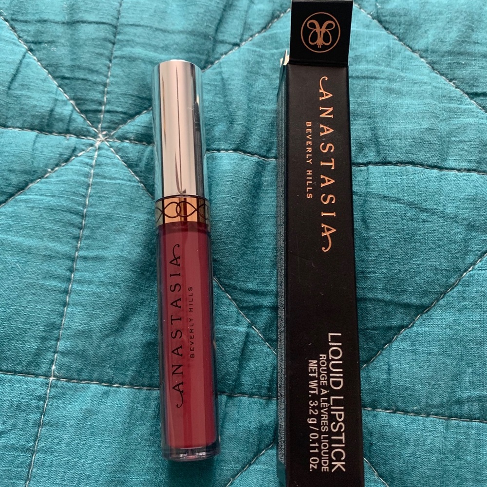 Anastasia BH Trust Issues liquid lipstick